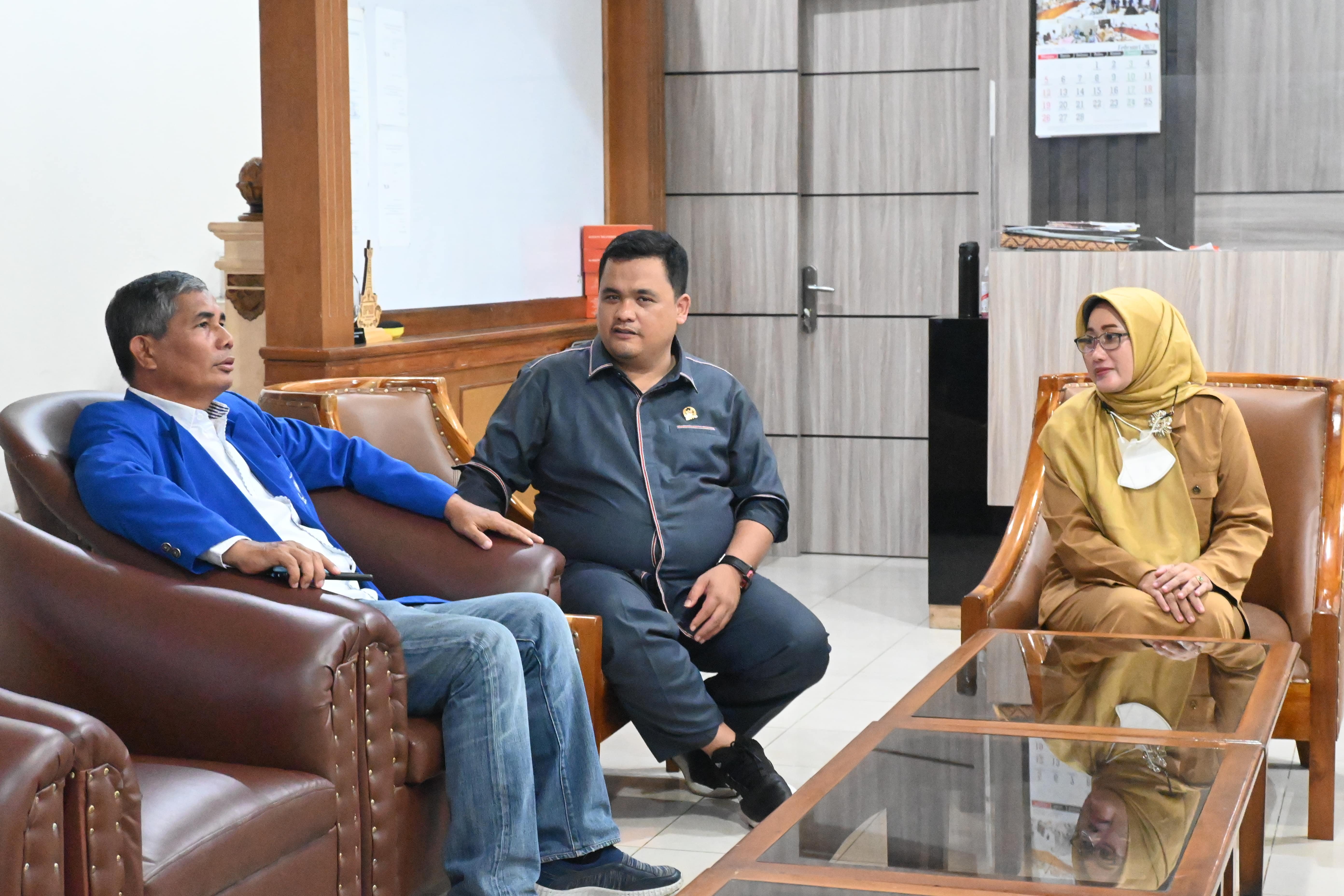 Sekretaris DPRD Kota Yogyakarta Menerima Kunjungan dari Kota Kabupaten Labuhan Batu