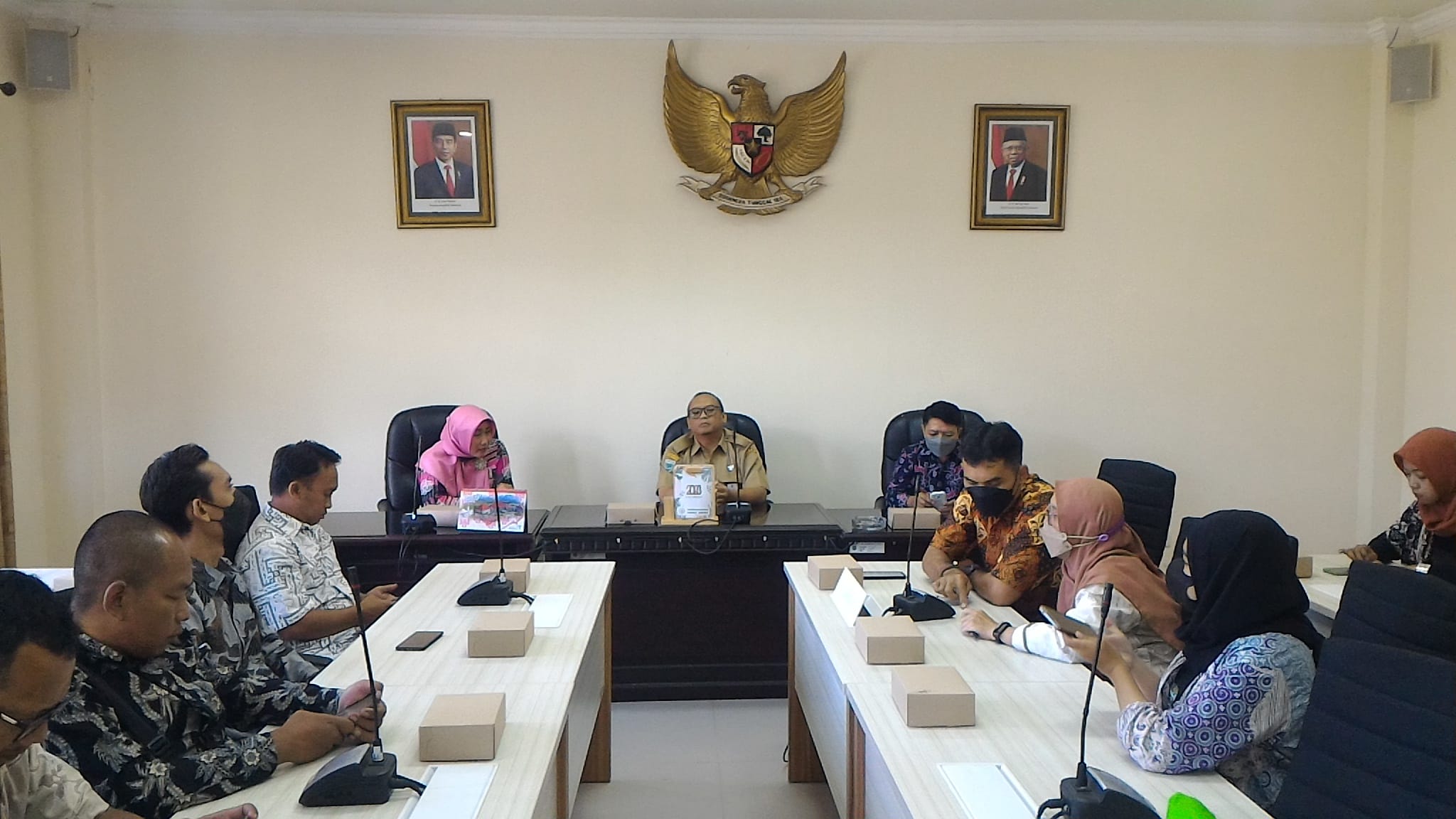 Sekretariat DPRD Kota Yogyakarta Kunjungi DPRD Kota Batu untuk Mempelajari Pengelolaan Sampah dan Praktik Kehumasan dengan Media