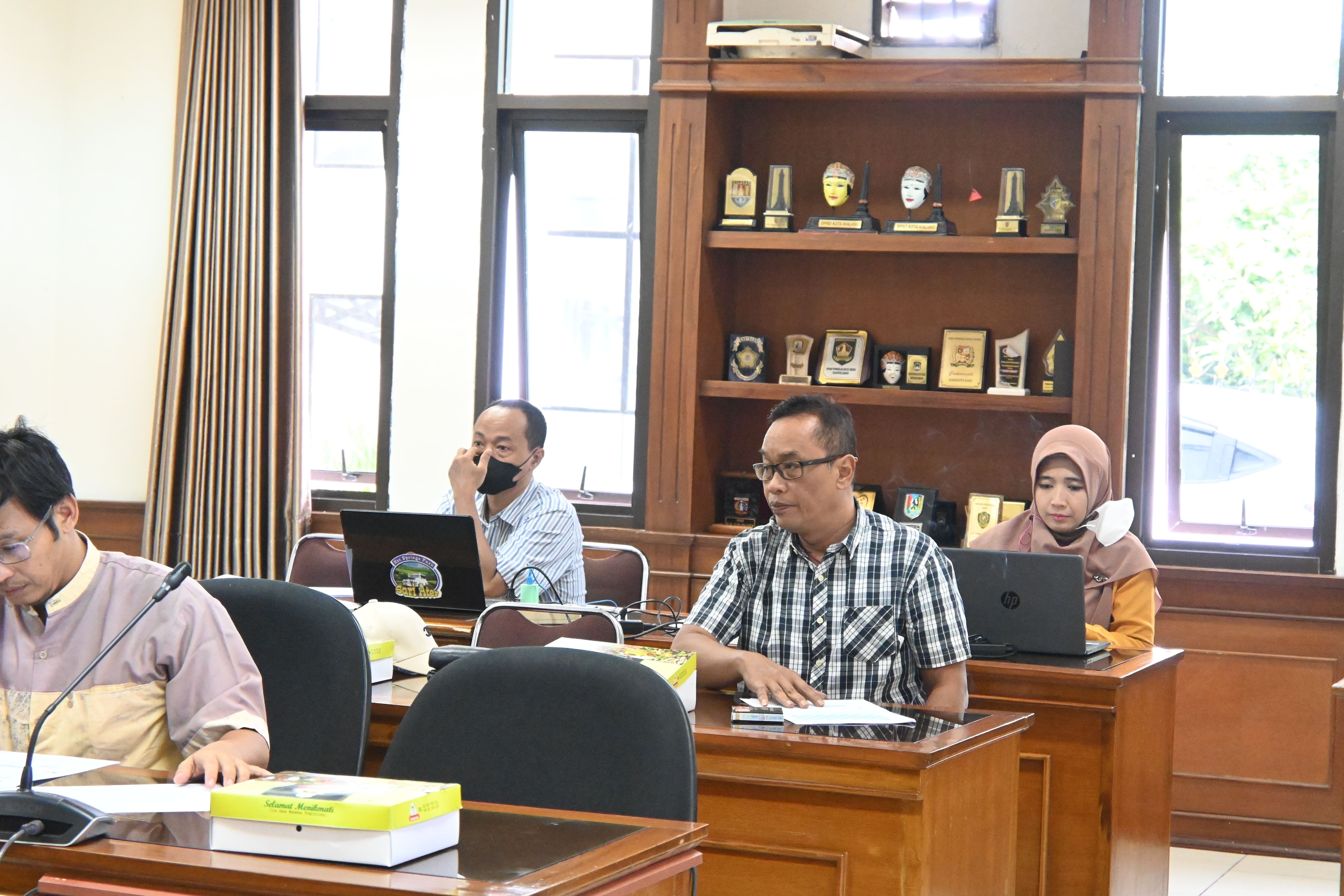 Sekretariat Dewan Kota Yogyakarta Mempertemukan Rapat Badan Anggaran: Evaluasi APBD 2022